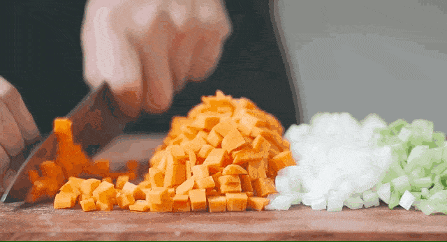 [经济日报]爱做饭的人，值得深交