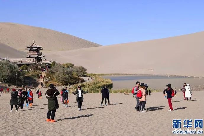 「中国消费者报」早间消费新闻｜5元定制真人版闹钟网上兴起；含重金属三无儿童纹身贴在校园流行
