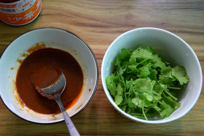 美食杰一食一刻：天冷最应该吃的一个菜，五块钱能买两斤，营养又好吃，全家都喜欢