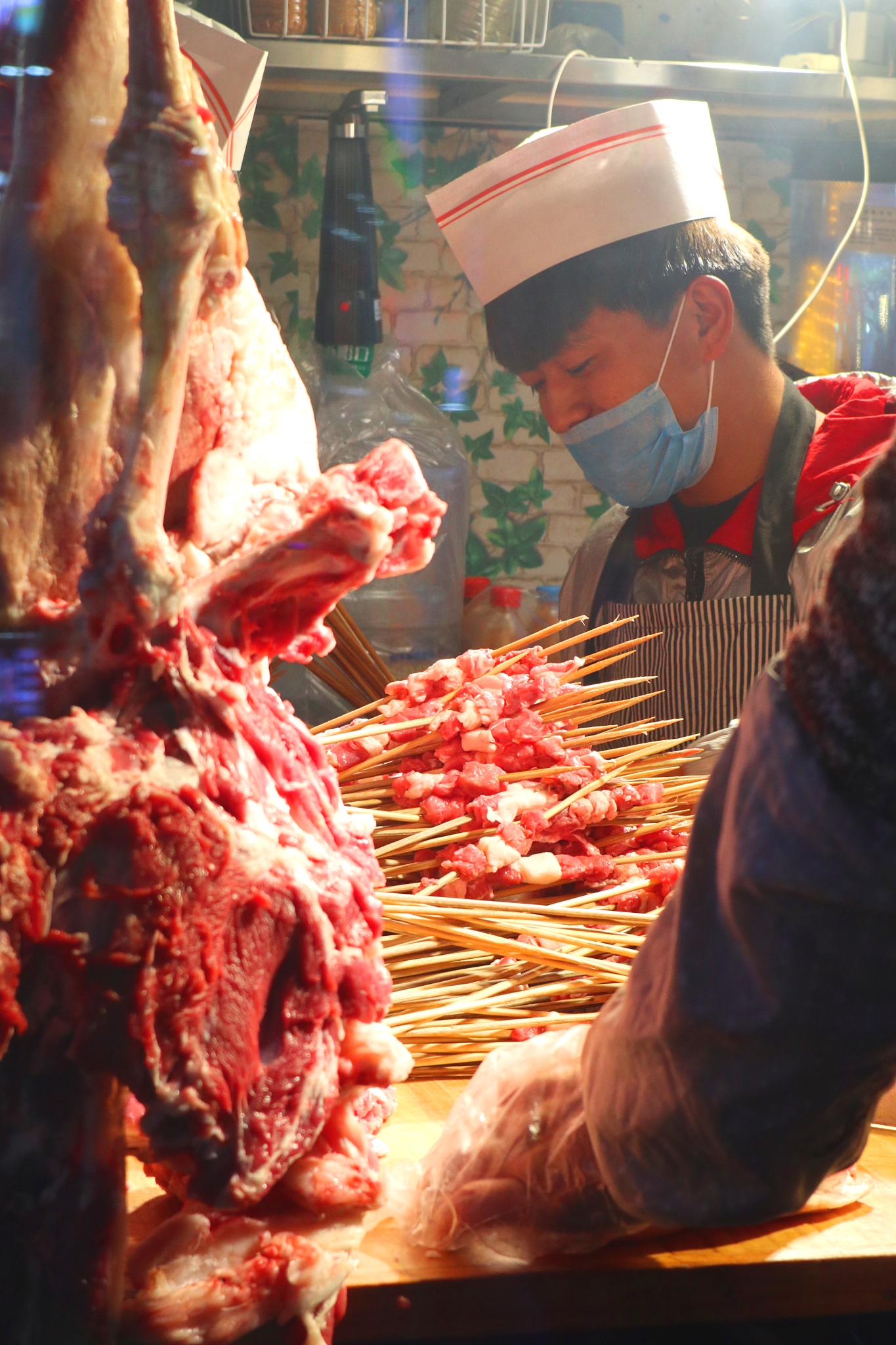 银川最火的怀远夜市羊肉串还限购自不量力提点建议