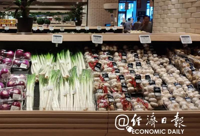 「经济日报」“蒜你狠”“火箭蛋”“鸡”会马上来……肉肉有点贵，吃菜便宜了
