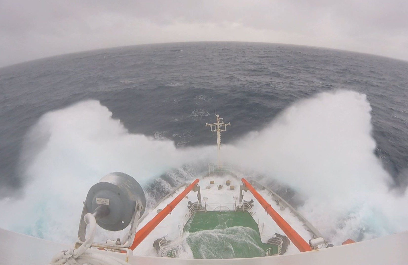 为什么北半球的西风漂流是暖流而南半球的西风漂流却是寒流