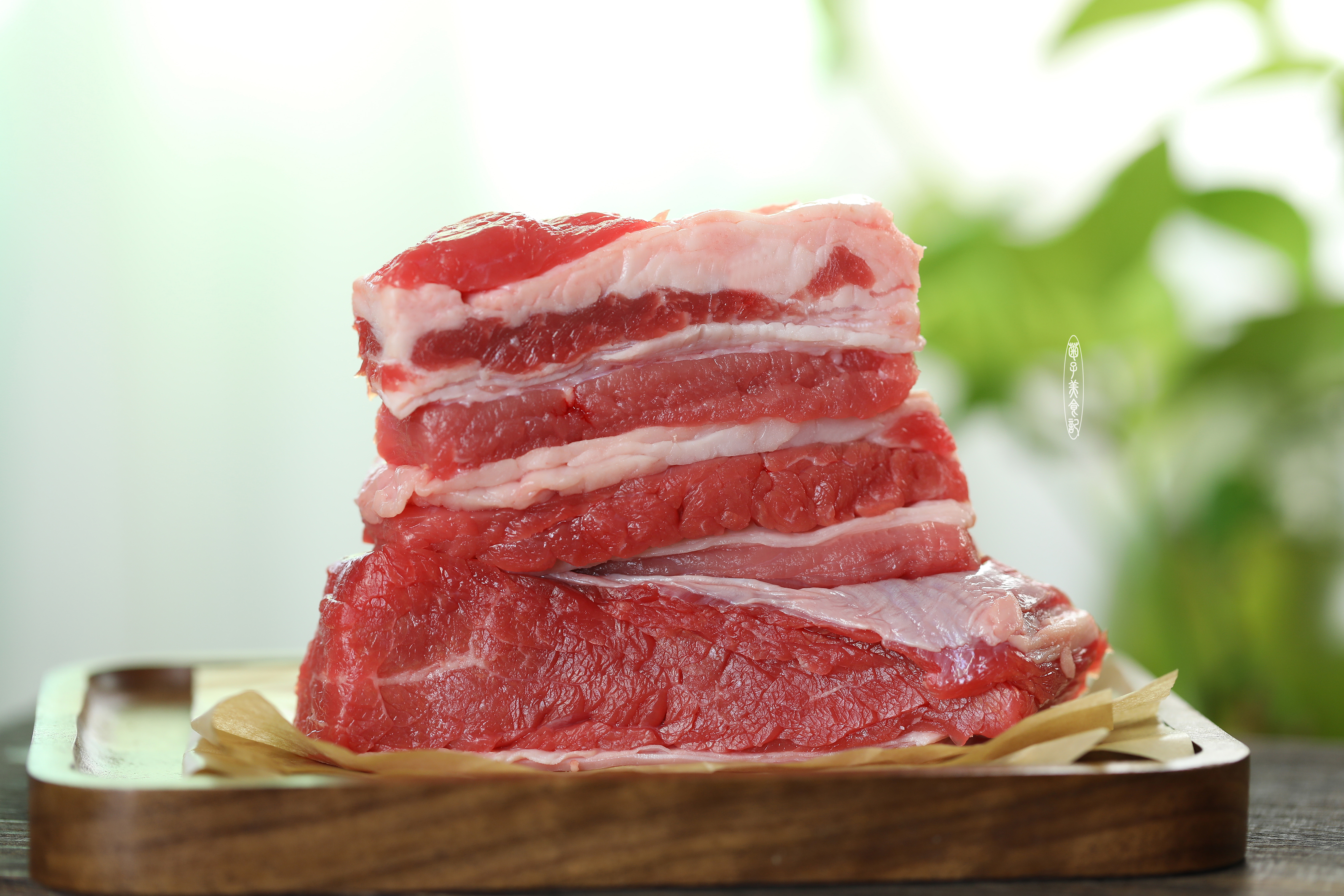牛腩好吃又有嚼劲,是在我们吃的牛肉中经常会吃到的一道菜,牛的身上有