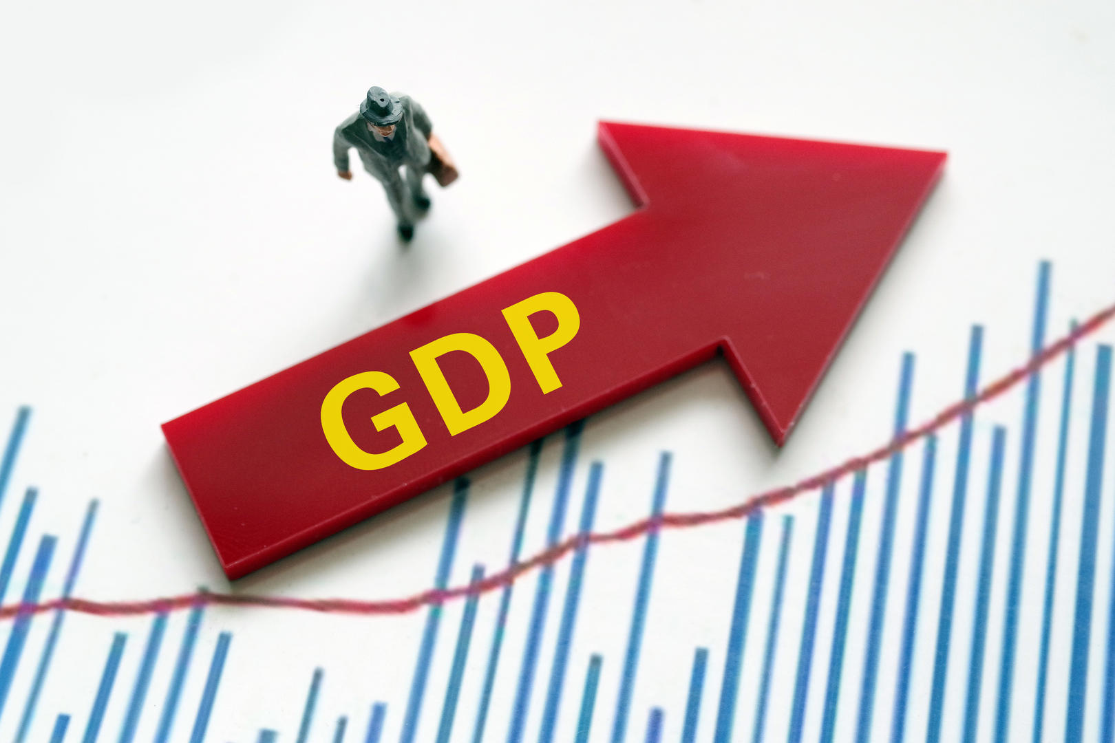 红星新闻：从地方三季报看经济面临的压力与动力