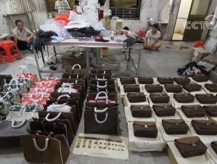 「福州新闻网」假名牌包预警！你买的万元奢侈品可能成本不到300元