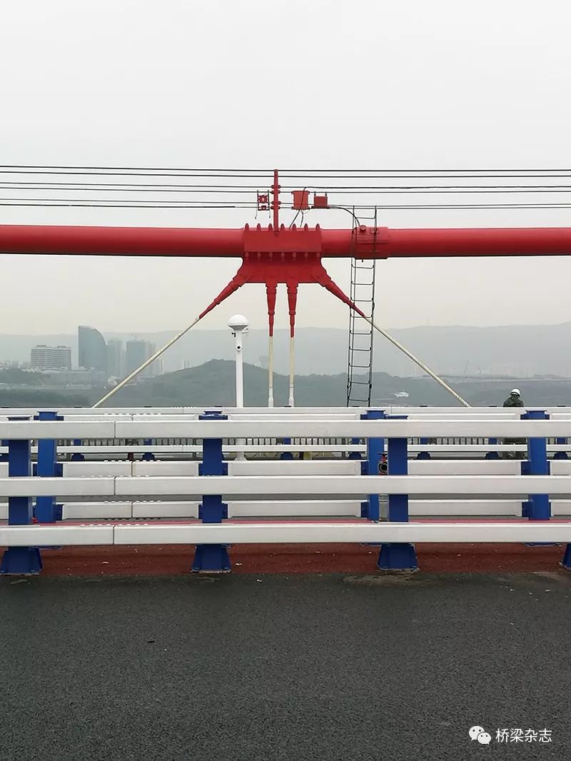 重庆寸滩长江大桥巴渝文化与建筑结构融为一体