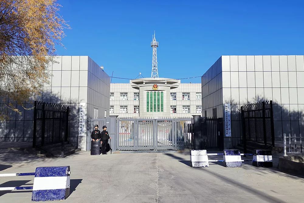 「柘城县电视台」八旬维吾尔族老人：“就是死了，也要把心意送到！”