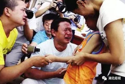 山东商报■眼球被挖，处女膜破裂，多处器官坏死……被拐孩子究竟经历了什么？