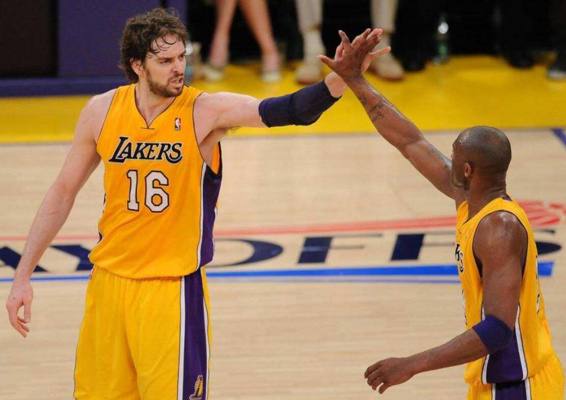 疯狂加索尔决定退役奥尼尔大手笔投资湖人传来一个喜讯