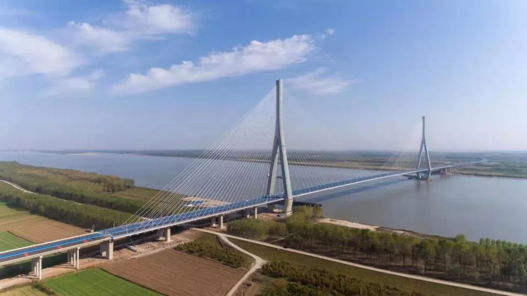 期待洪湖第一座长江大桥来了11月28日正式通车