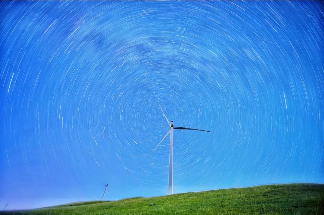 「经济日报」在单位，最吃香和最忌讳的是什么？