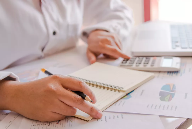 中国质量万里行■6成90后负债：工作越久负债越多，这届年轻人的财务状况怎么了？