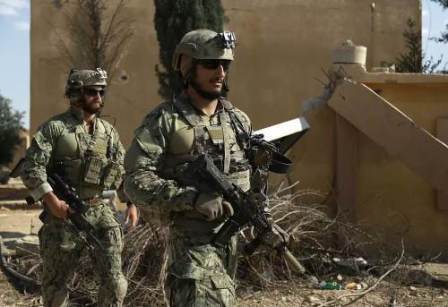 「中国小康网」美国最新步枪也是无托式，短而精悍，优势显而易见