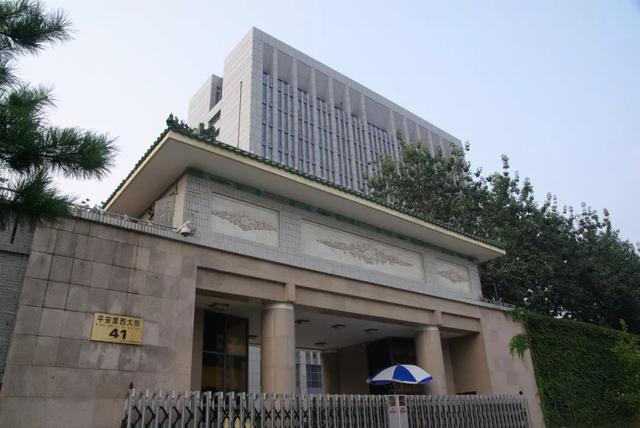 「长安街知事」天价烟酒、玉石虫草……全国处理4217人利用名贵特产谋利