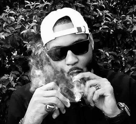 抽雪茄就属安东尼最霸气看了前辈还得认怂杜兰特纯属搞笑