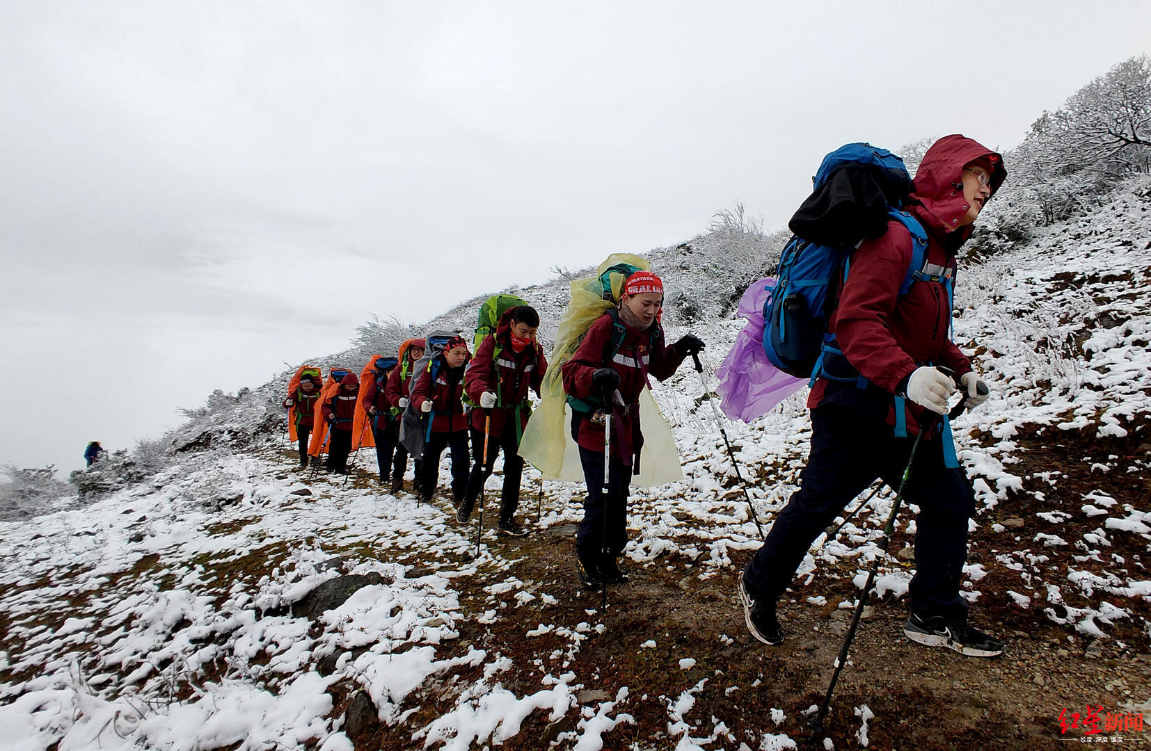 红星新闻■海拔3000米以上零下10°C 这群医务“攀登者”野外过夜