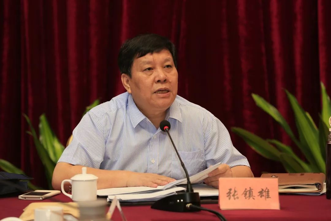 福建省农村信用社联合社主任   张镇雄