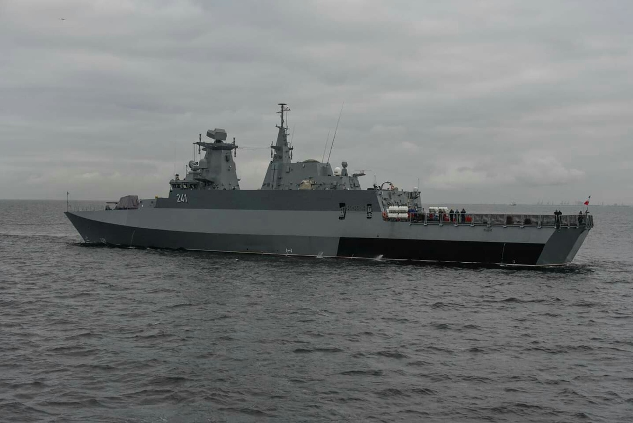 建了18年,波兰海军终于等来两千吨级隐身巡逻舰