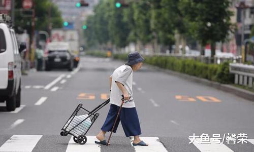 中国质量万里行：新生儿减少400万，出生率降低的同时，楼市迎来最大“利空”