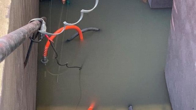 「环球时报」恶臭！排泄物污水倒灌进纽约几百民居，消防队也没辙