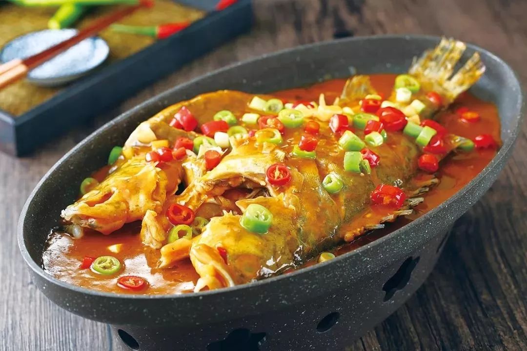 以前,无论水路还是"徽道",从池州,安庆,芜湖或江西方向运输鳜鱼到大山