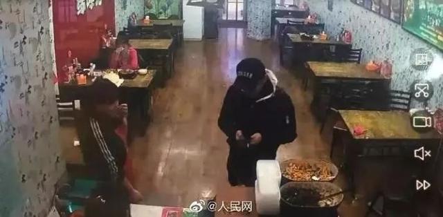 燕赵都市报@偷偷为庆生老人买单的小伙找到了