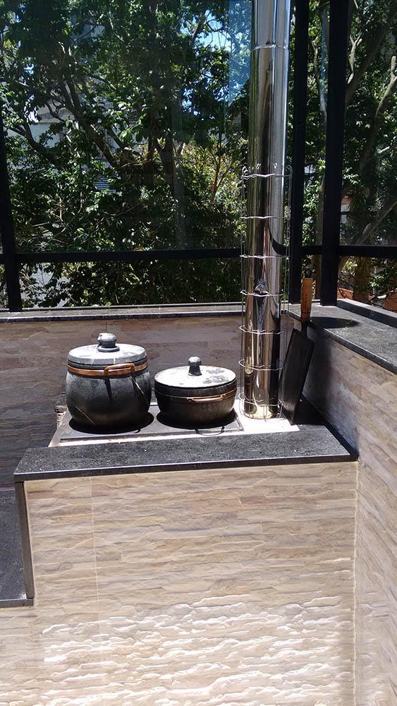 把灶台搭在了阳台上在国外烧饭那叫一个香国内却很少见到了