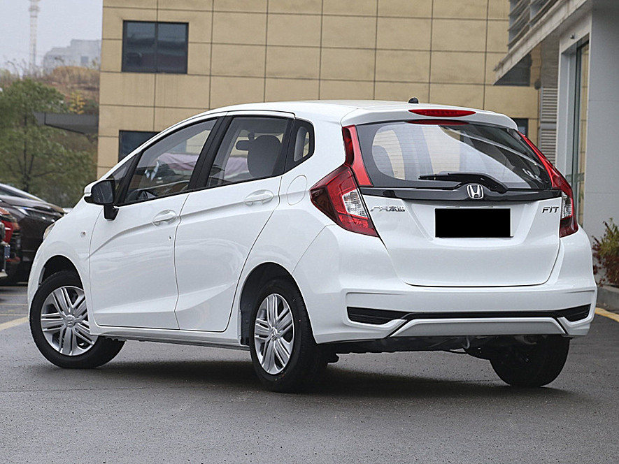 代号gk5的本田飞度出新款了价格不变自动挡8万出头值吗