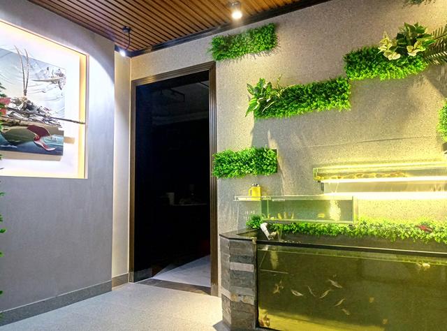 意境十足的室内鱼池简直是室内的一大景观