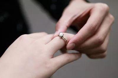 【半岛晨报】知道我给亲妈钱，婆婆非要我也给一样的数才肯罢休！