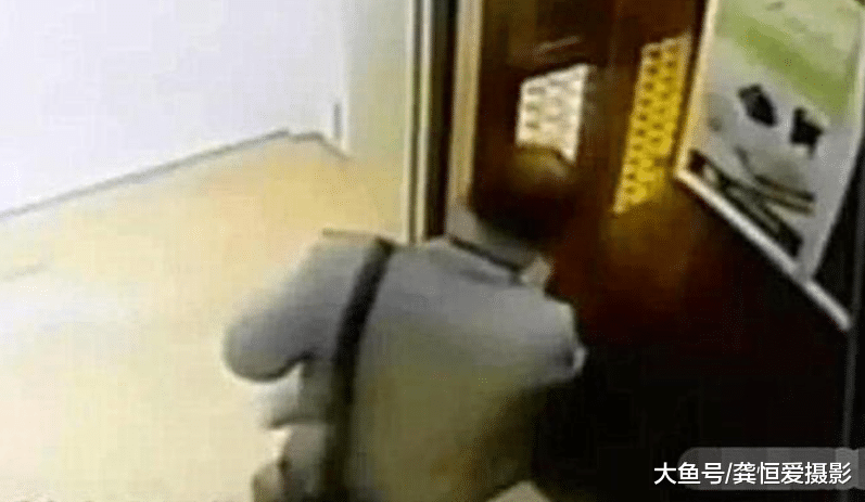 【中国质量万里行】电梯房1楼还要交电梯使用费，男子：我有使用电梯的权利