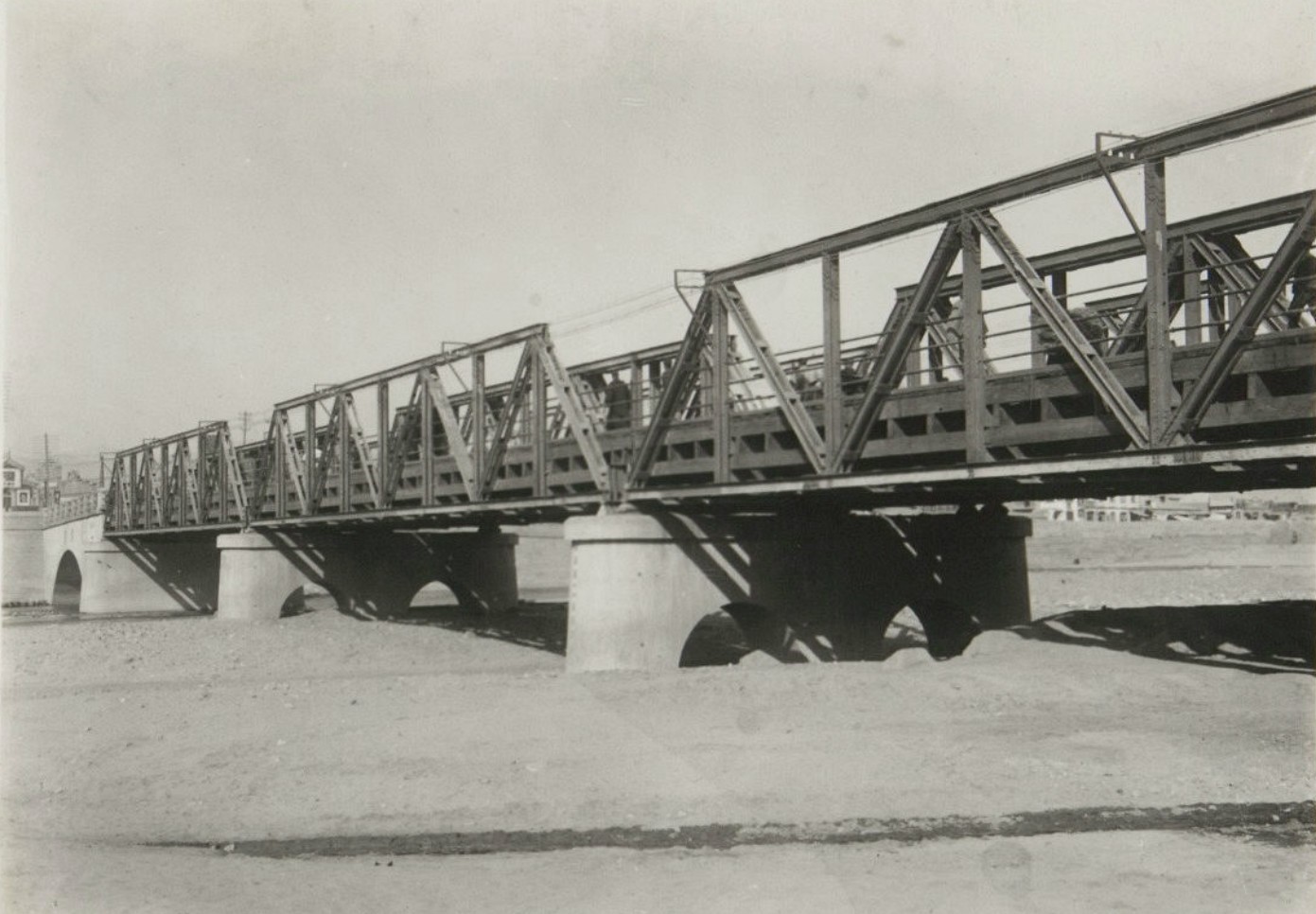 1937年的河北张家口老照片可以看到张家口的全景