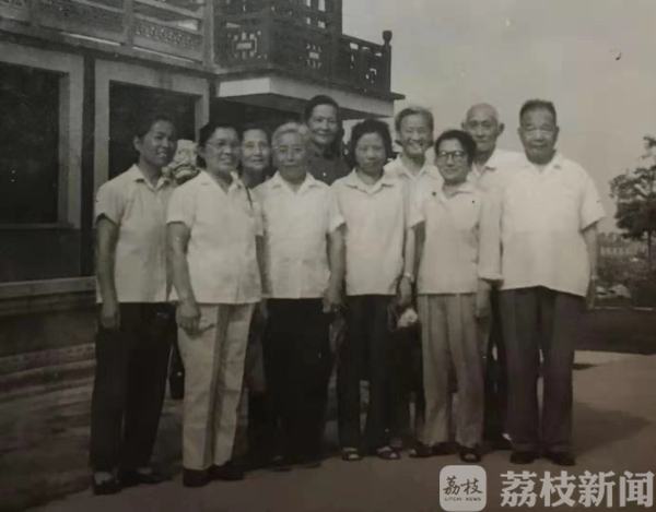 荔枝新闻■见证百年电信 两位中国第一代女话务员共贺百岁诞辰
