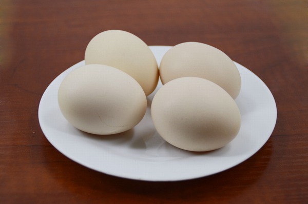 鸡蛋鸡蛋其二则这里的鸡蛋指的是水煮的蛋,可以说白水蛋也可以是蛋花