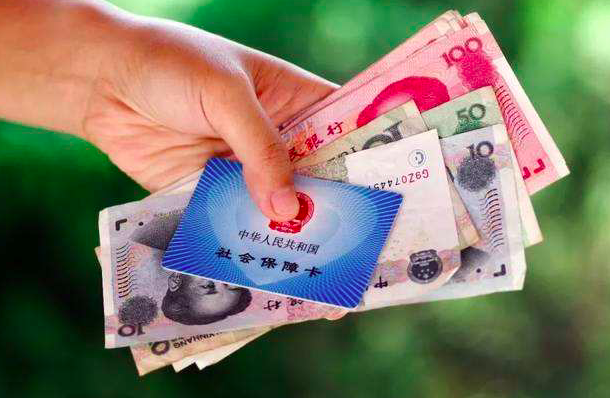 「中国质量万里行」灵活就业人员退休后，能领到多少退休金，跟企业退休人员一样吗？