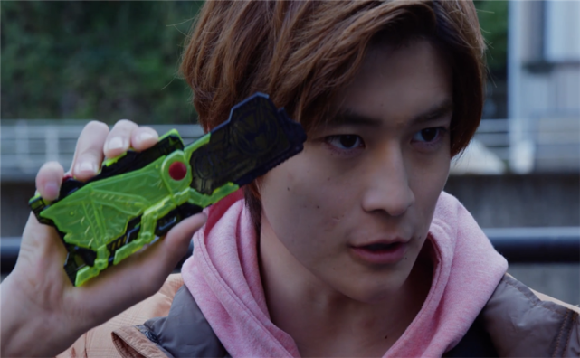 假面骑士灭亡迅雷即将覆灭亡的身份成谜网友很可能是伊兹