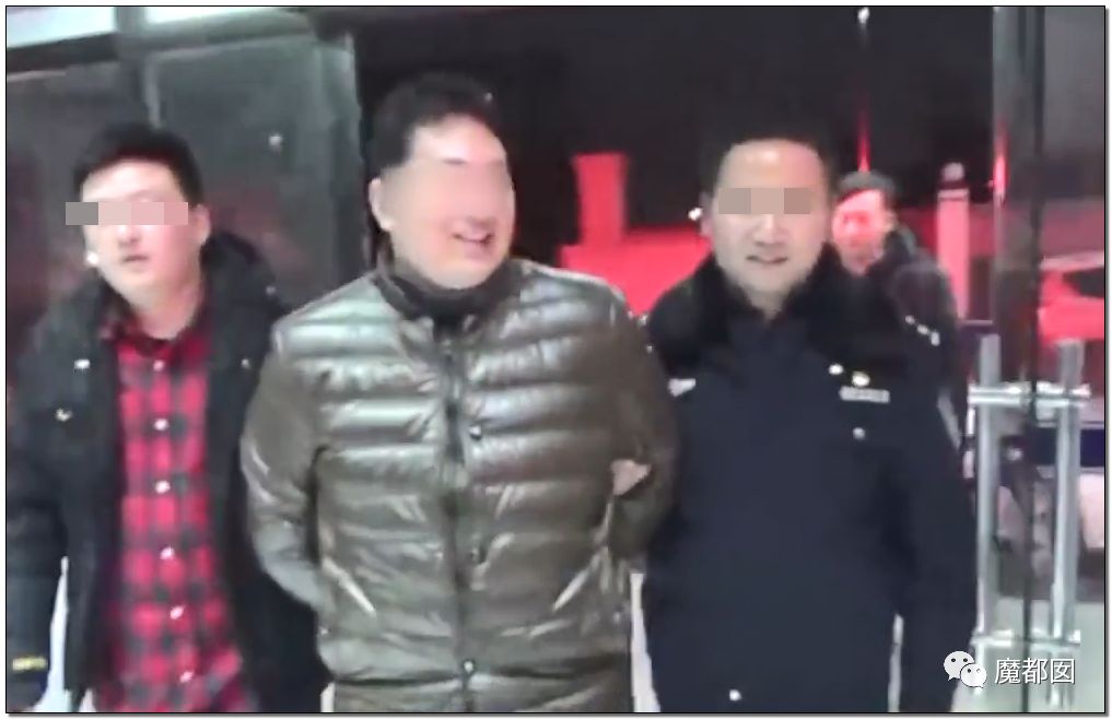 中国经济网■哈哈哈哈哈……年度爆笑新闻震撼来袭！笑到头秃！