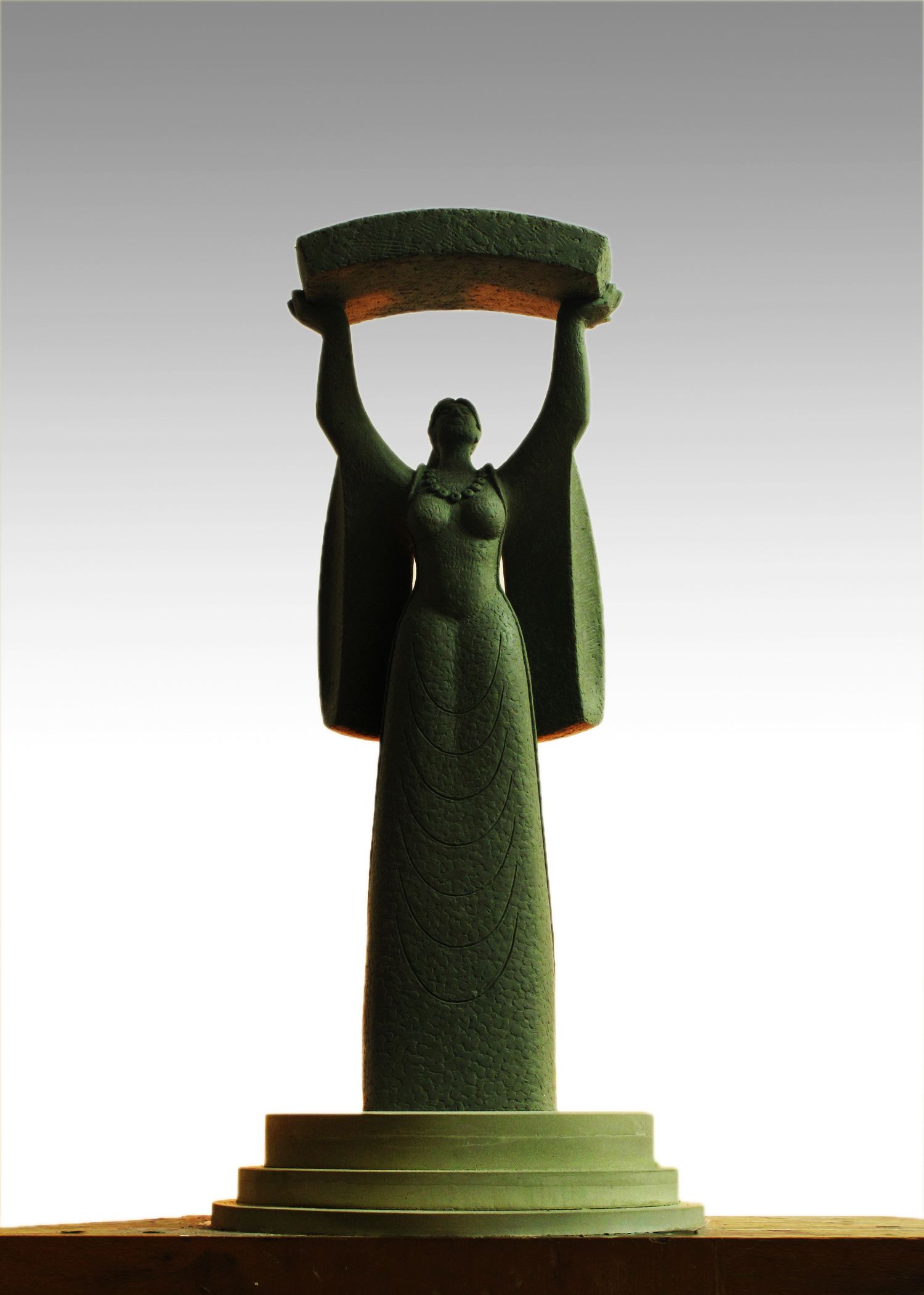 雕塑家李志正先生最新作品《女娲补天》面世