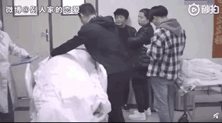 经济日报@2019年最后22天：撑不下去的时候，就看看这几个温暖的人