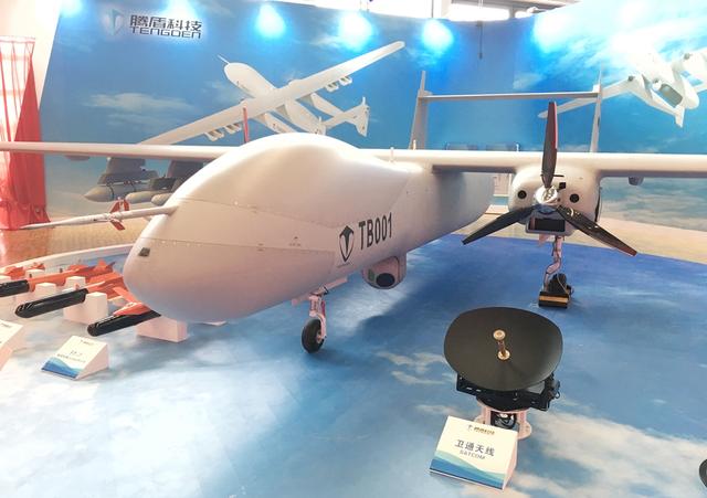 一下图片上的无人机型号,包括:暗影,翼龙-1,翼龙-2,彩虹-4,翔龙,神雕