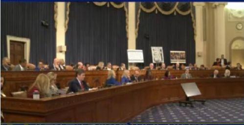 「凤凰卫视」今天全世界都在刷的新闻2019.12.13