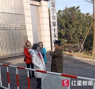#红星新闻#14岁“问题少女”长期流窜盗窃引热议 警方：办理未成年人案有3大难点