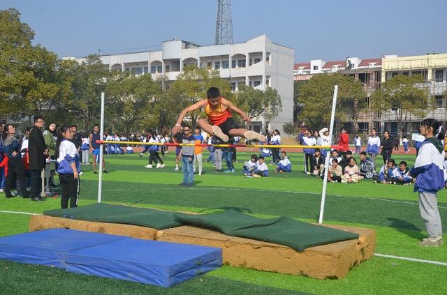 华容四中开展冬季运动会