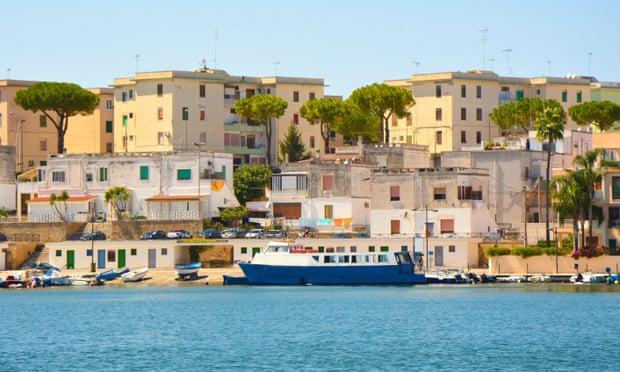 【环球时报】意大利战后最大疏散行动，5.4万人因一枚二战炸弹撤离