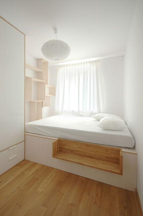 以后卧室装修一定让木工打这种地台床一层层收纳空间大又漂亮