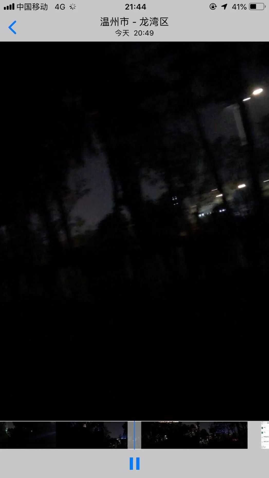 [半岛都市报]女子遭丈夫、公公当街暴打涂粪，几近破相！女方：结婚嫁妆200万
