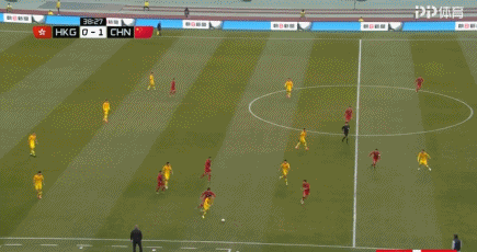 「代古龙」韦世豪式犯规，中国香港铁卫剪刀脚飞铲，王子铭运气好险些断腿