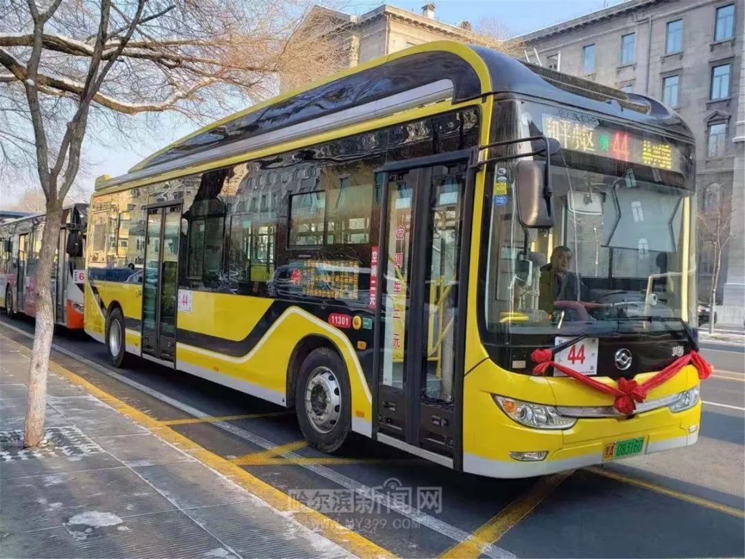 我省东部地区前往哈尔滨方向的火车主要在哈尔滨东站终到,而南下列车