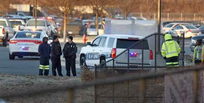 「经济日报」美国北卡罗莱纳州发生枪击案，已致2死2伤