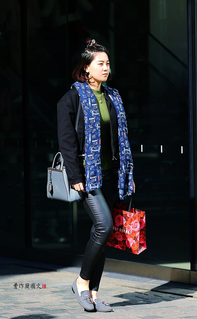 想了解更多精彩内容,快来关注曹作兰艺术行走